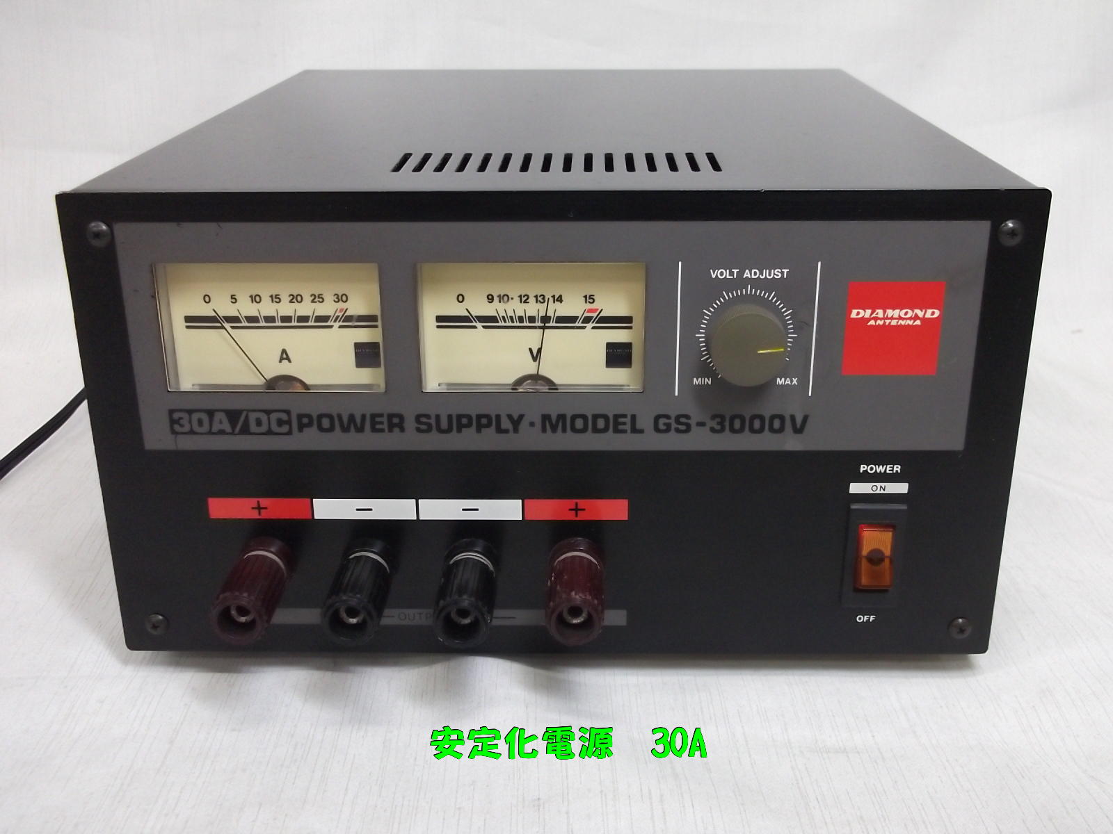 価格 安定化電源 DIAMOND GS-3000V 9~15V 30A champs21.com